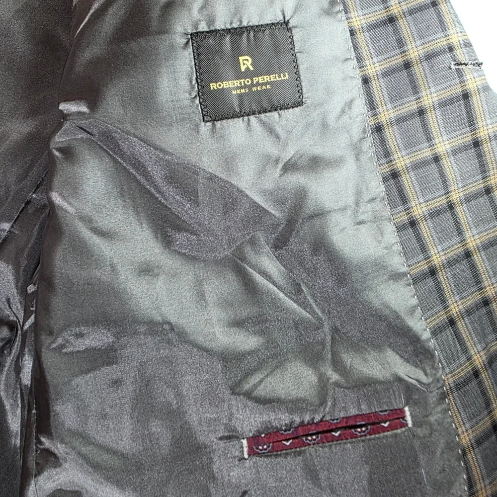 Roberto Perelli Mens Grey Plaid Two Button Blazer Sport Coat Jacket